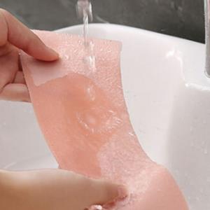 Процесс установки сиденья для унитаза RATO (4)