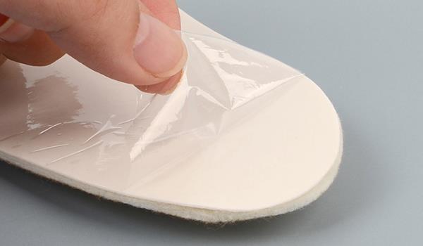 Противоскользящая подкладка сиденья для унитаза RATO.