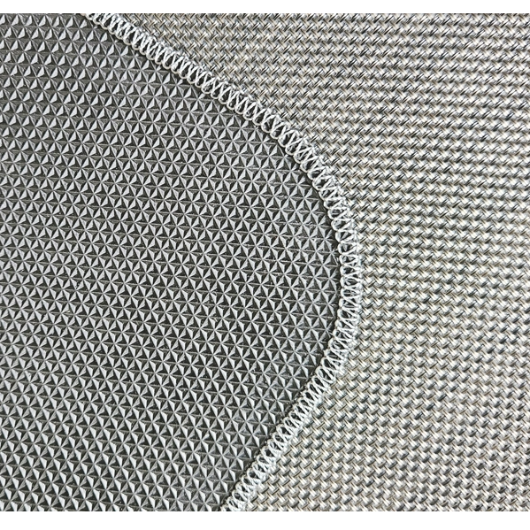 Напольный коврик Teslin для тяжелых условий эксплуатации: защищает пол и снижает шум в высокочастотных зонах.